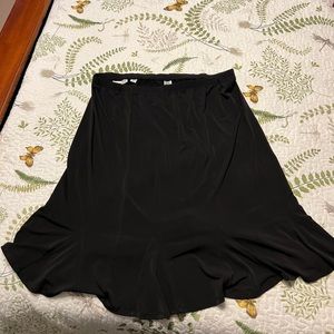 Beautiful Susan Graver “Liquid Knit” skirt.  Size L.  BNWOT